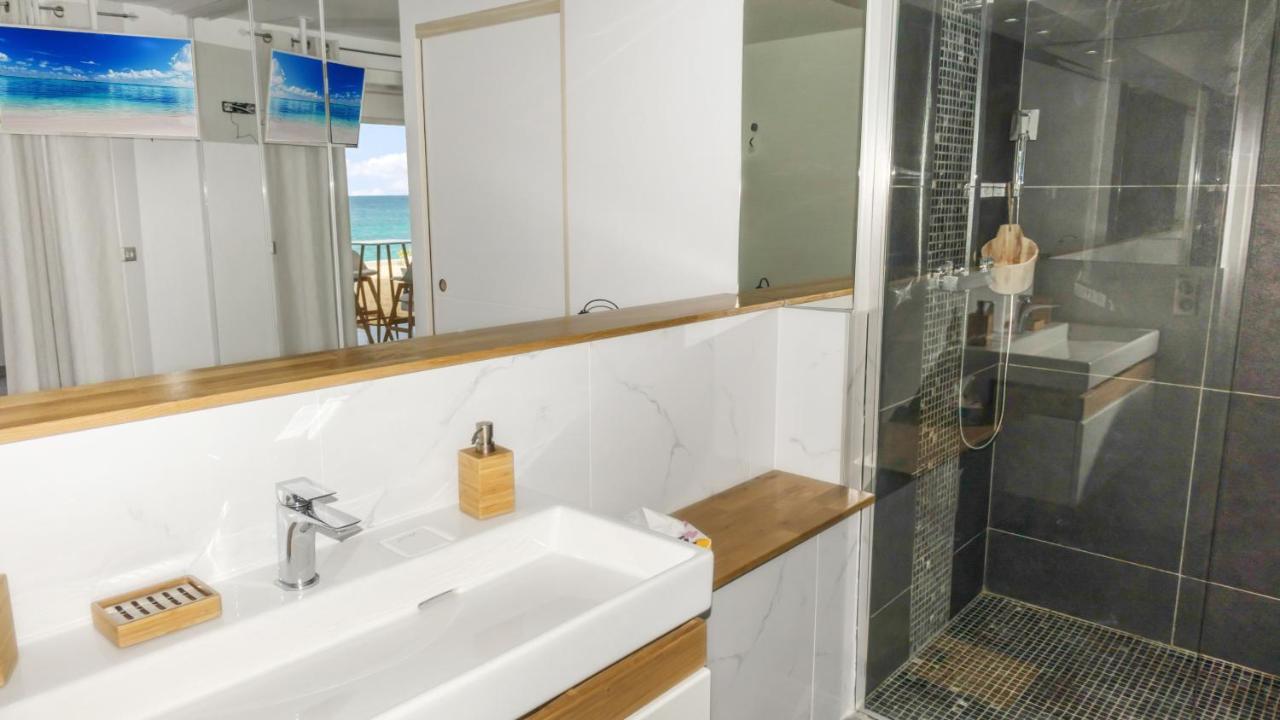 Residence Bleu Marine - Honeymoon Apartments Grand Case Room photo